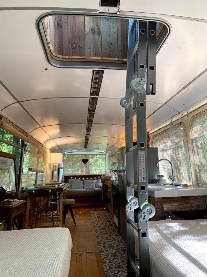 Magic Roof Top Bus With Big Bath In The Tree Forest! มีมีซ็อง ภายนอก รูปภาพ