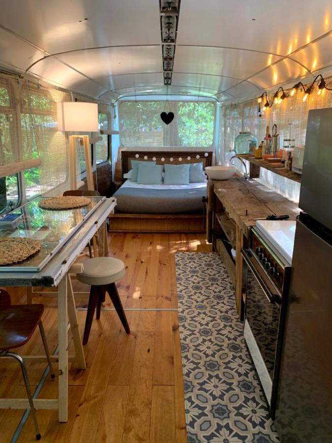 Magic Roof Top Bus With Big Bath In The Tree Forest! มีมีซ็อง ภายนอก รูปภาพ